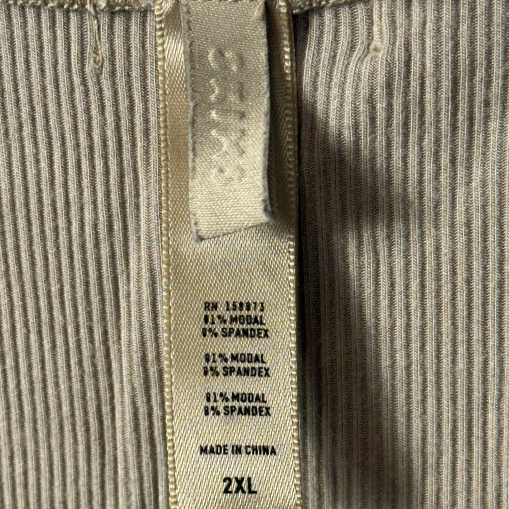 SKIMS Ribbed Tank Top‎ - Picture 3 of 6